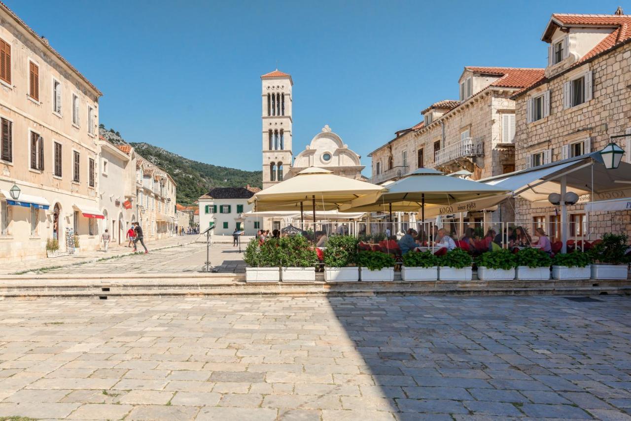 Apartments Villa Tudor 1 Hvar Town Esterno foto