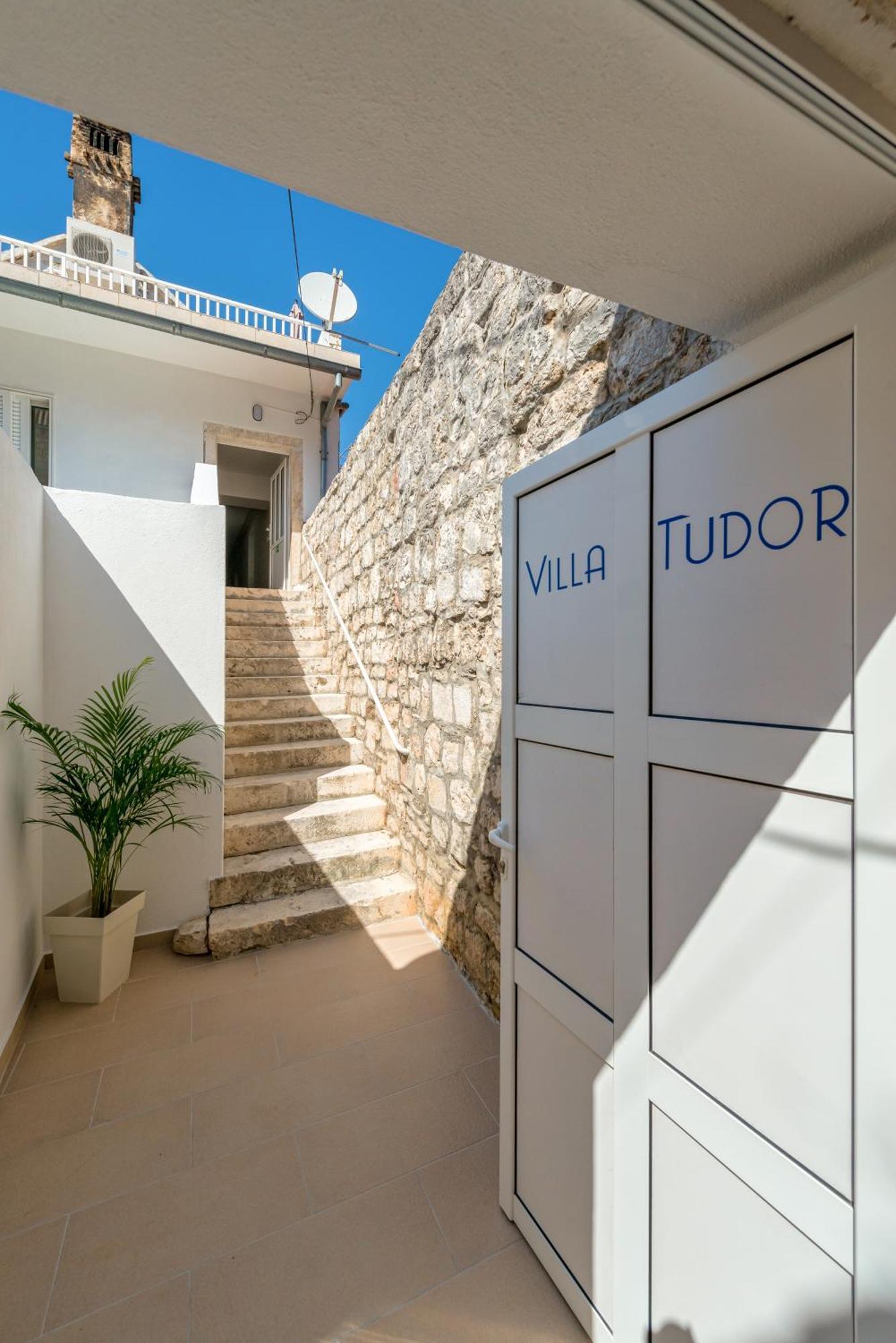 Apartments Villa Tudor 1 Hvar Town Esterno foto